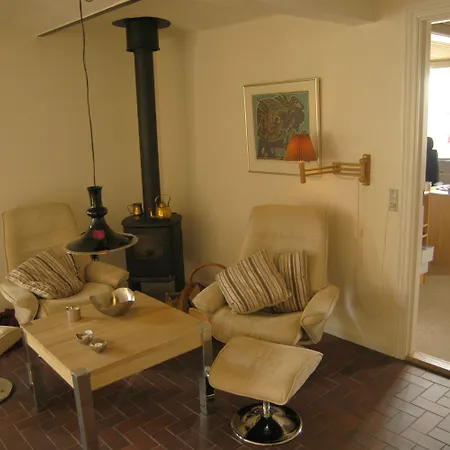Guest house Henne Strand Ferie 2*