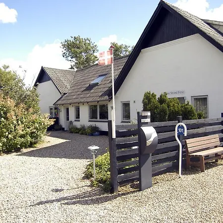 Pensionat Henne Strand Ferie
