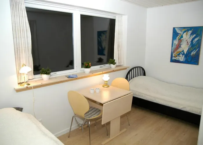 Henne Ferie Pensjonat 2*