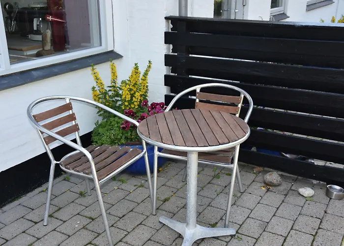 Henne Ferie Pensjonat 2*