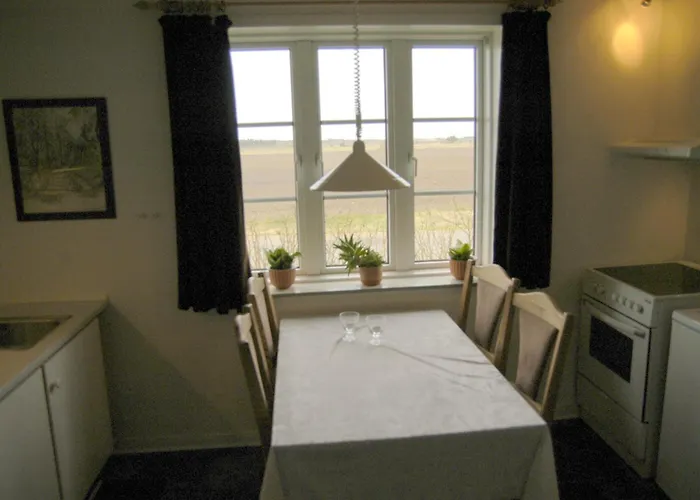 بيت ضيافة Henne Ferie 2*