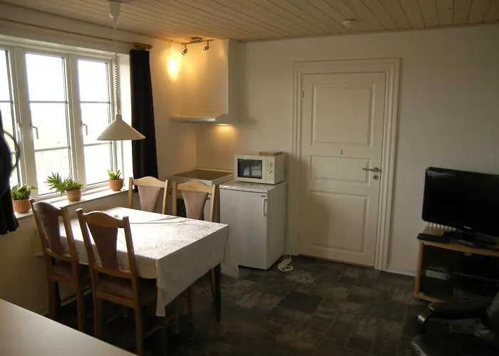 Henne Ferie 2* Hennebjerg